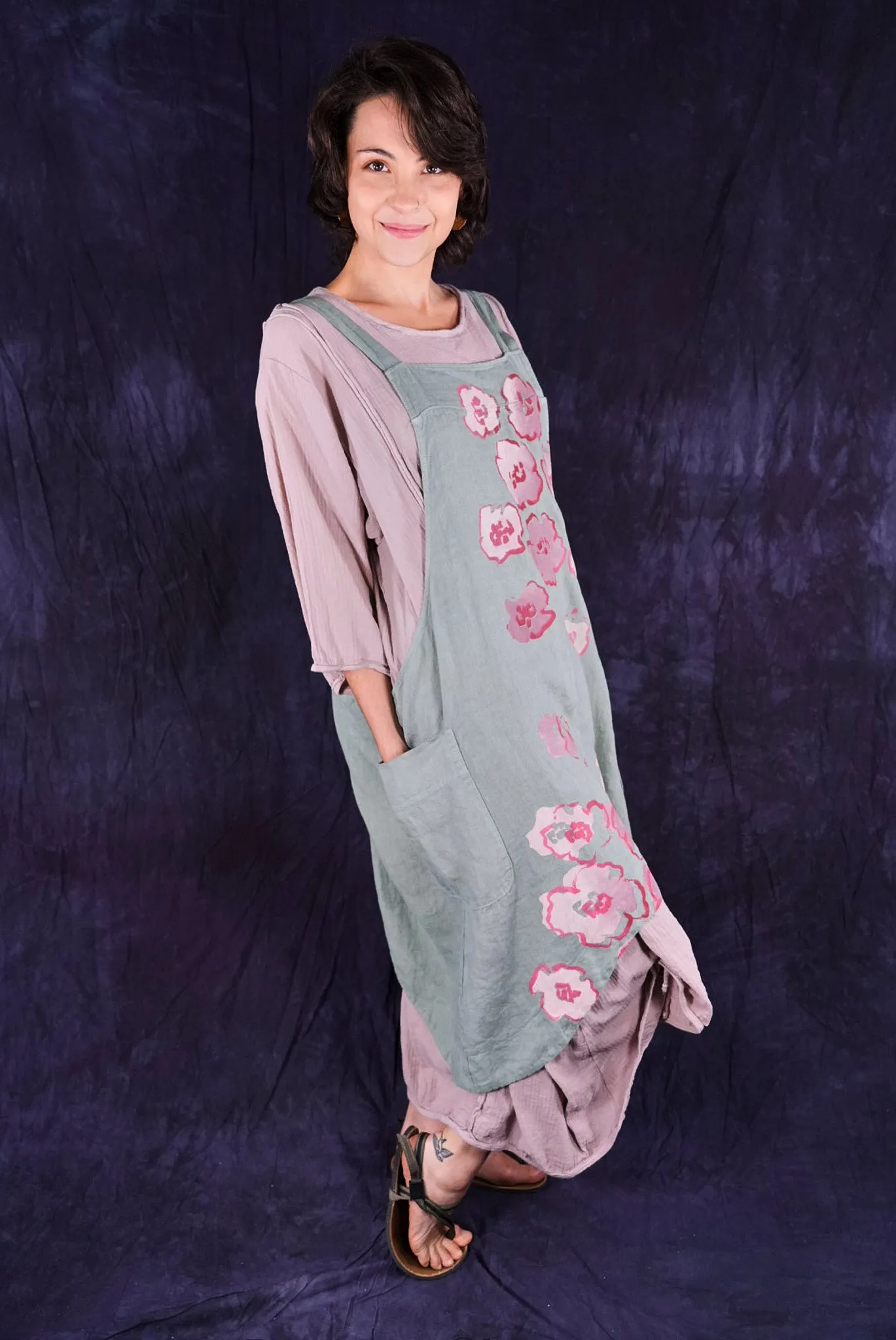 6202 Stockholm Apron Olive Sage-P