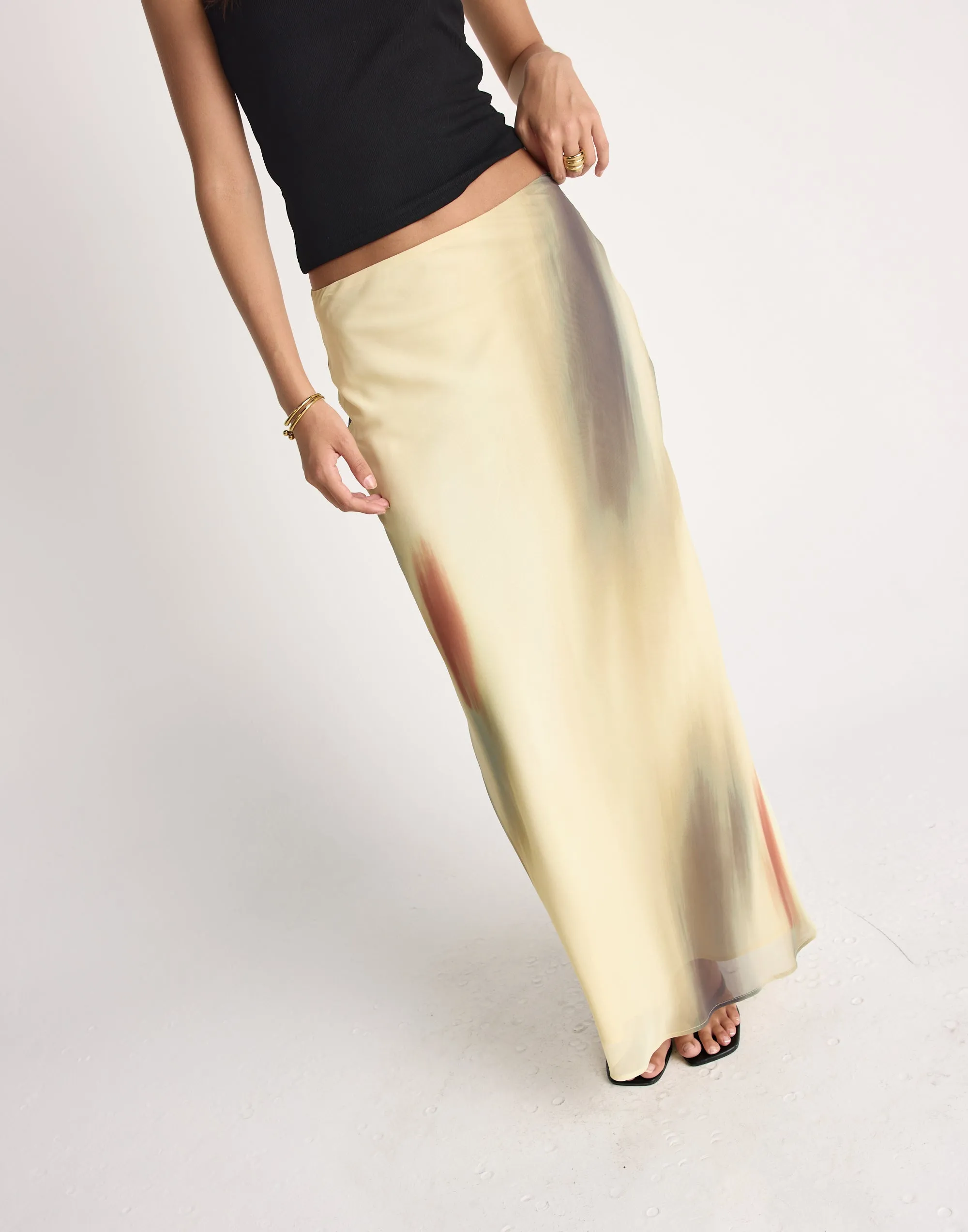 Adrina Maxi Skirt (Magnolia)