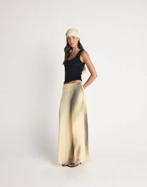 Adrina Maxi Skirt (Magnolia)