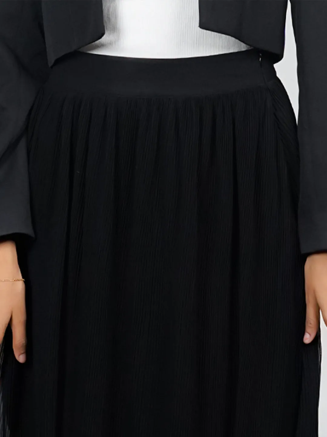 Black Solid Flared Midi Skirt
