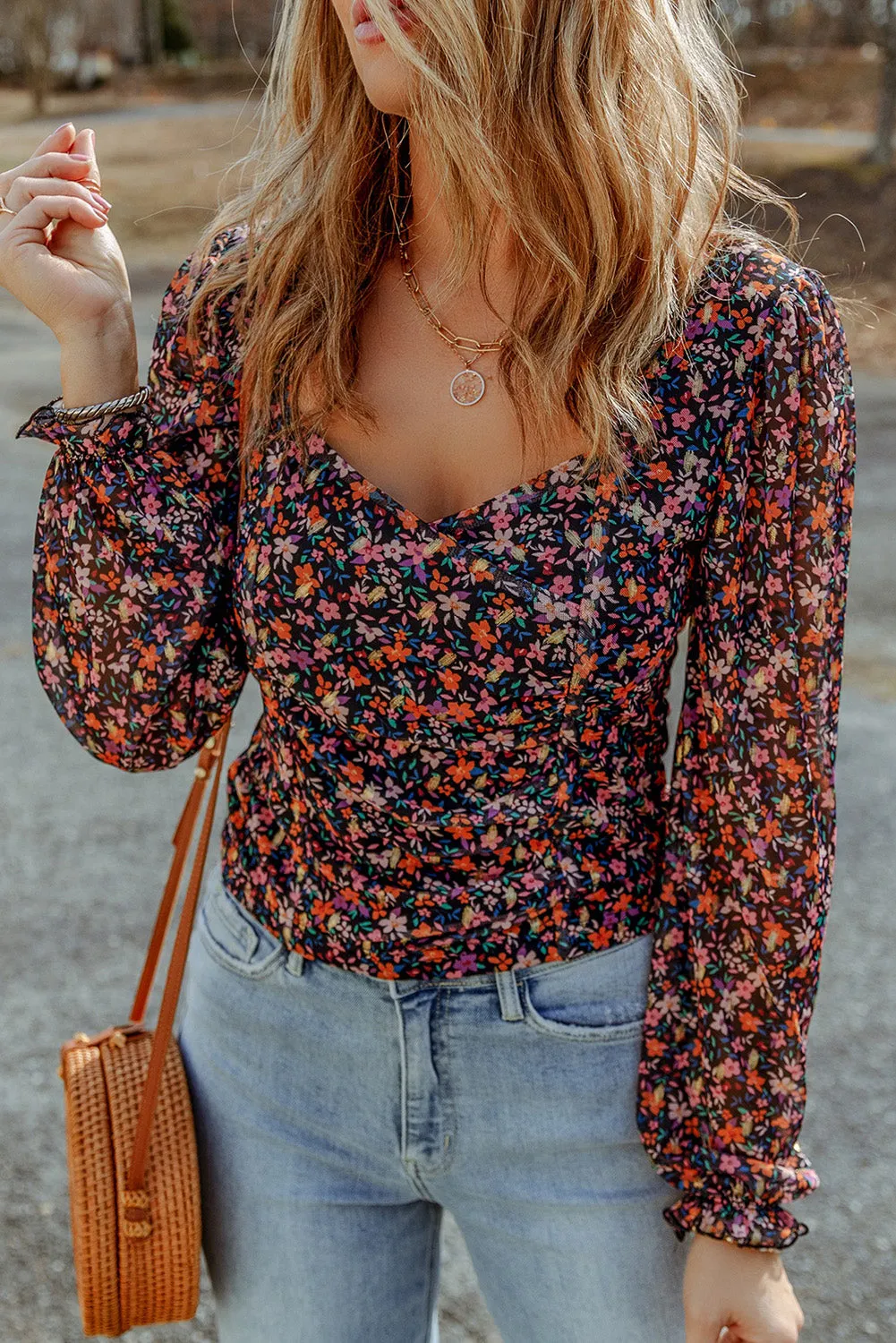 Black V Neck Bubble Sleeve Floral Top