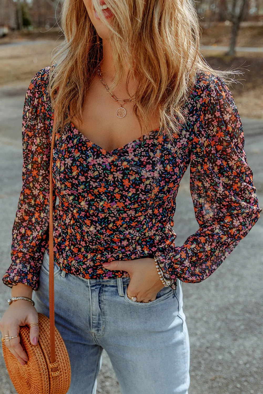 Black V Neck Bubble Sleeve Floral Top