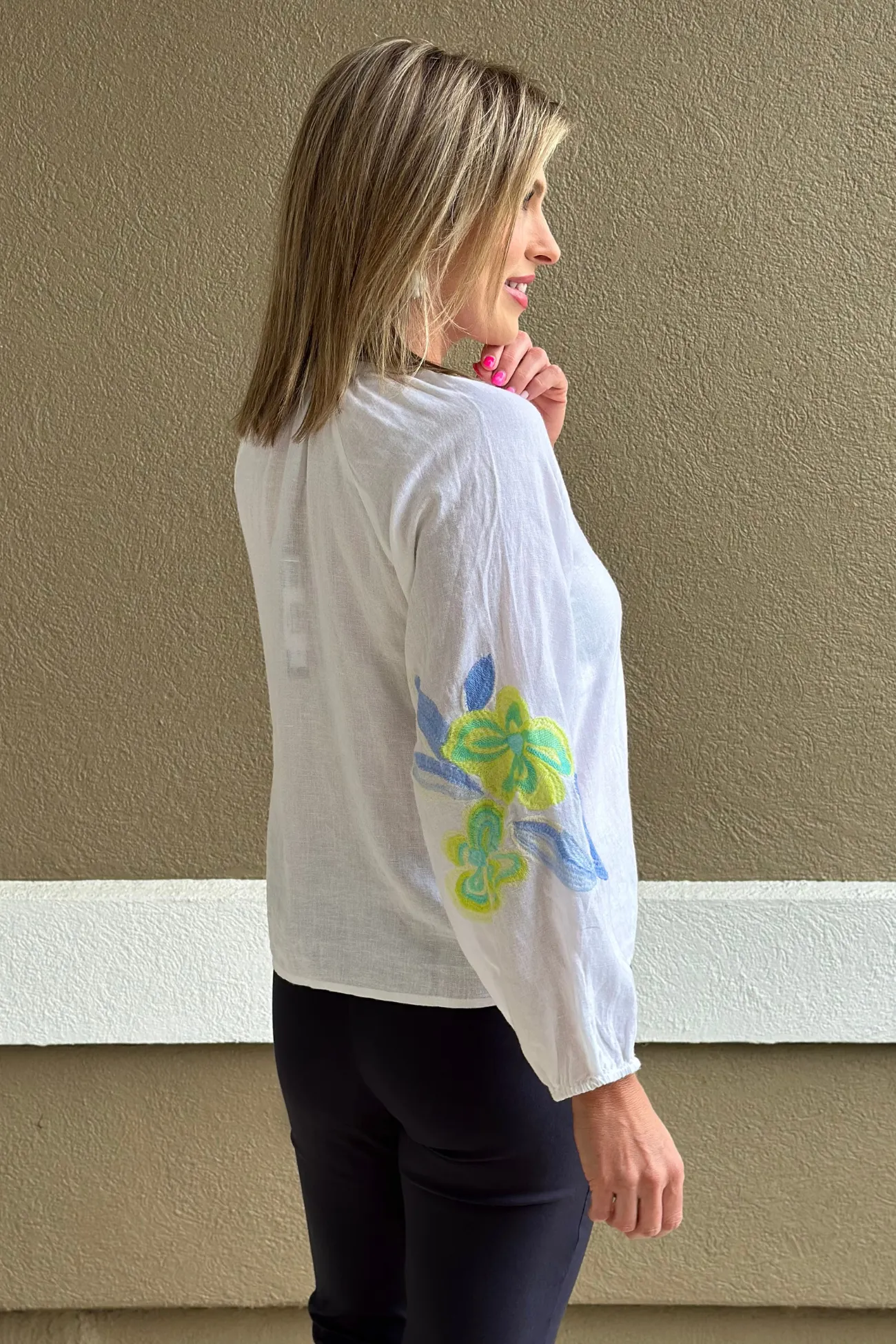 Charlie B Anise Embroidered Linen Blend Blouse
