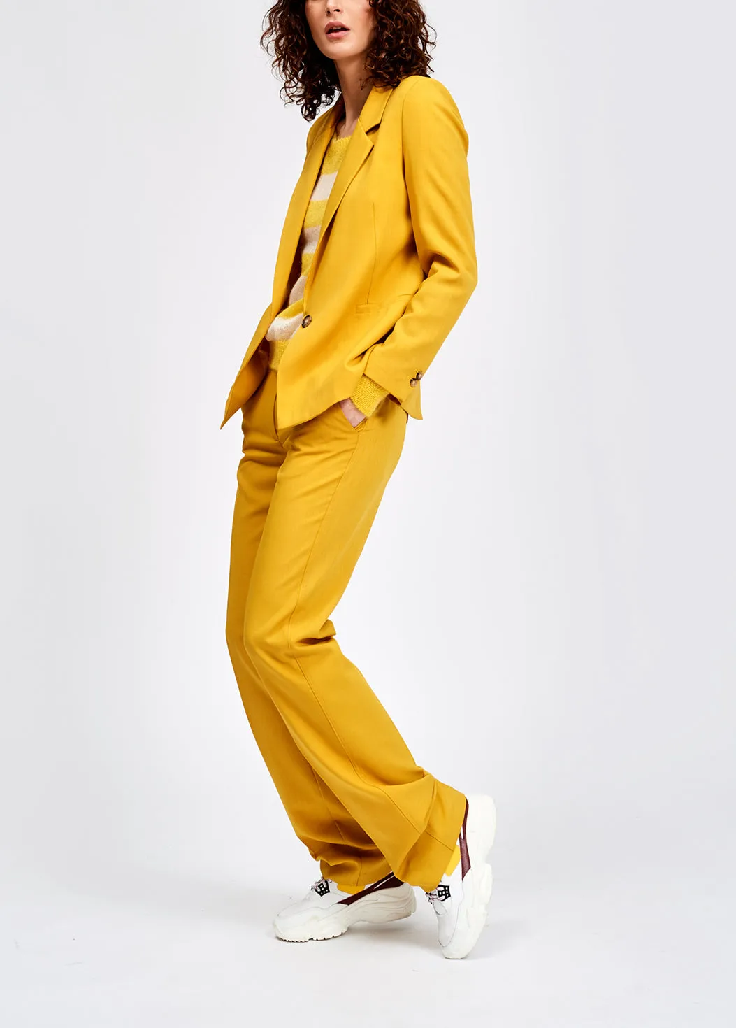 Classic yellow blazer