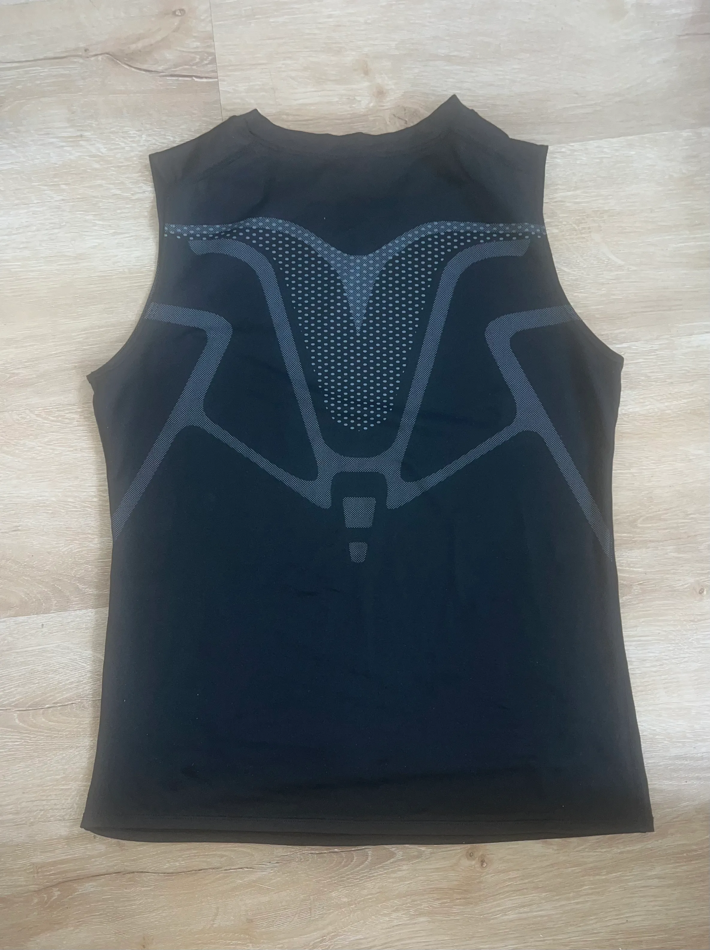 Gently Used Black Graphic Tank Top – Size Large