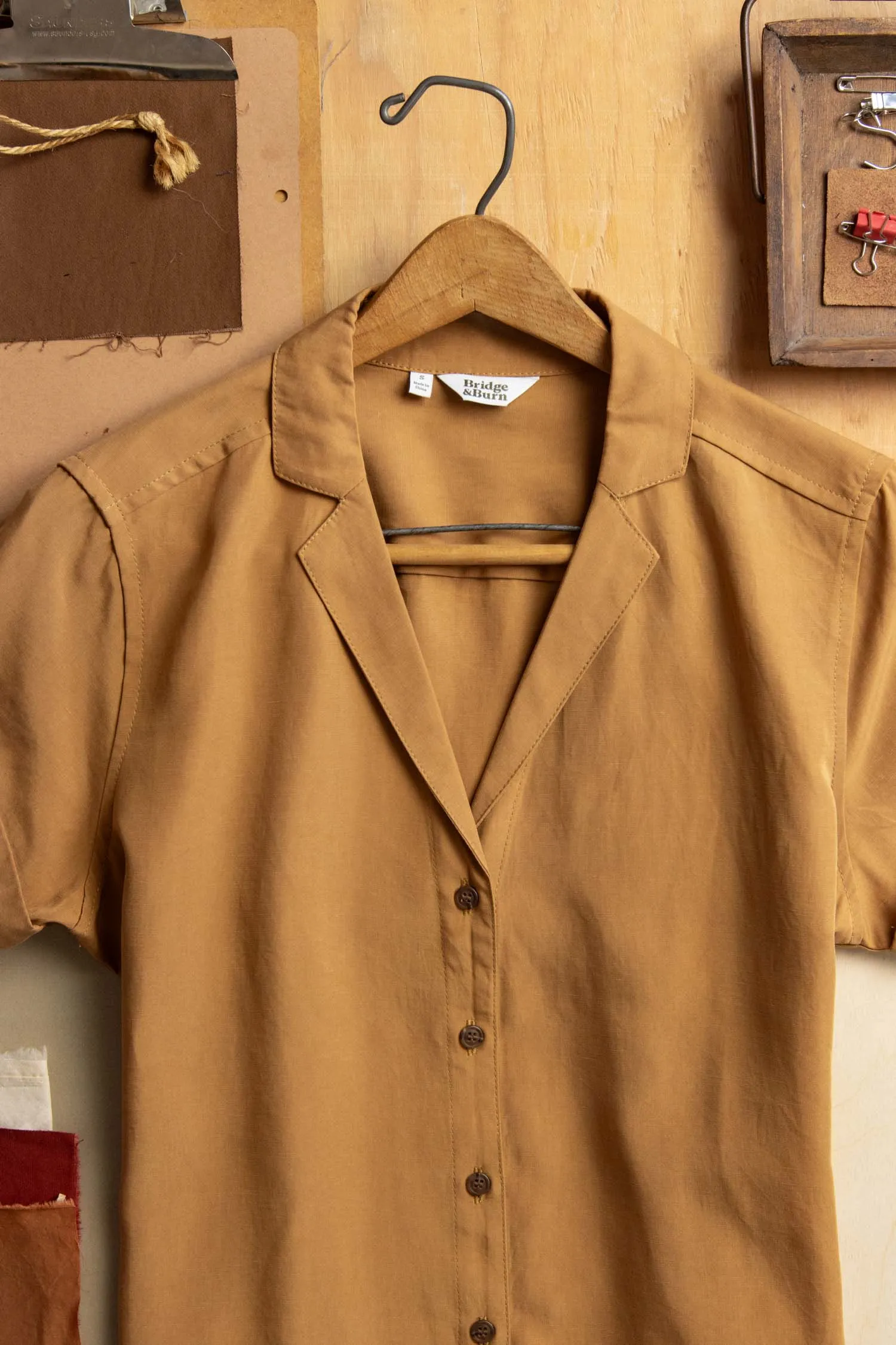 Innes Shirt / Gold