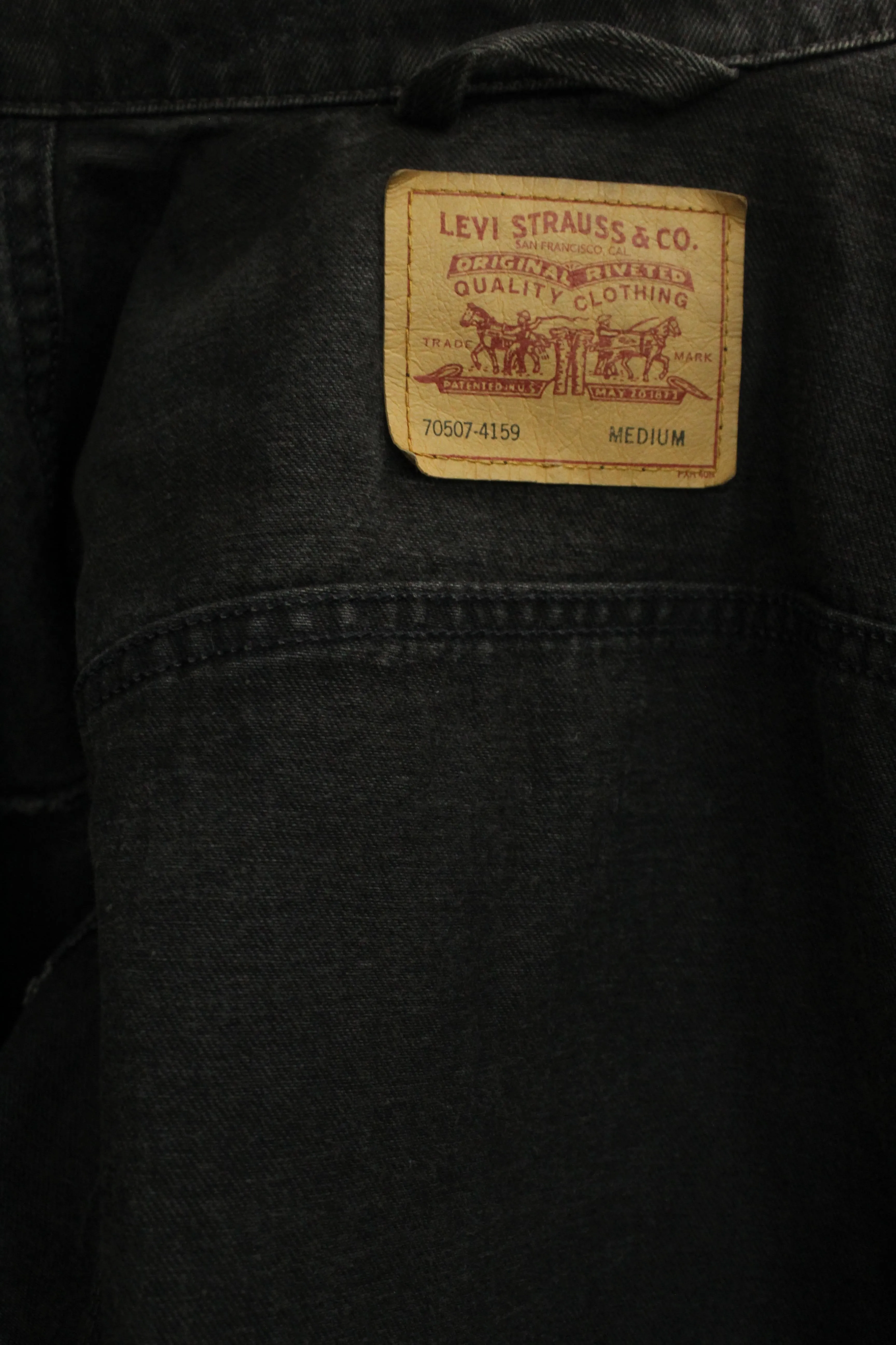 Jacket Negro Levis Talla M