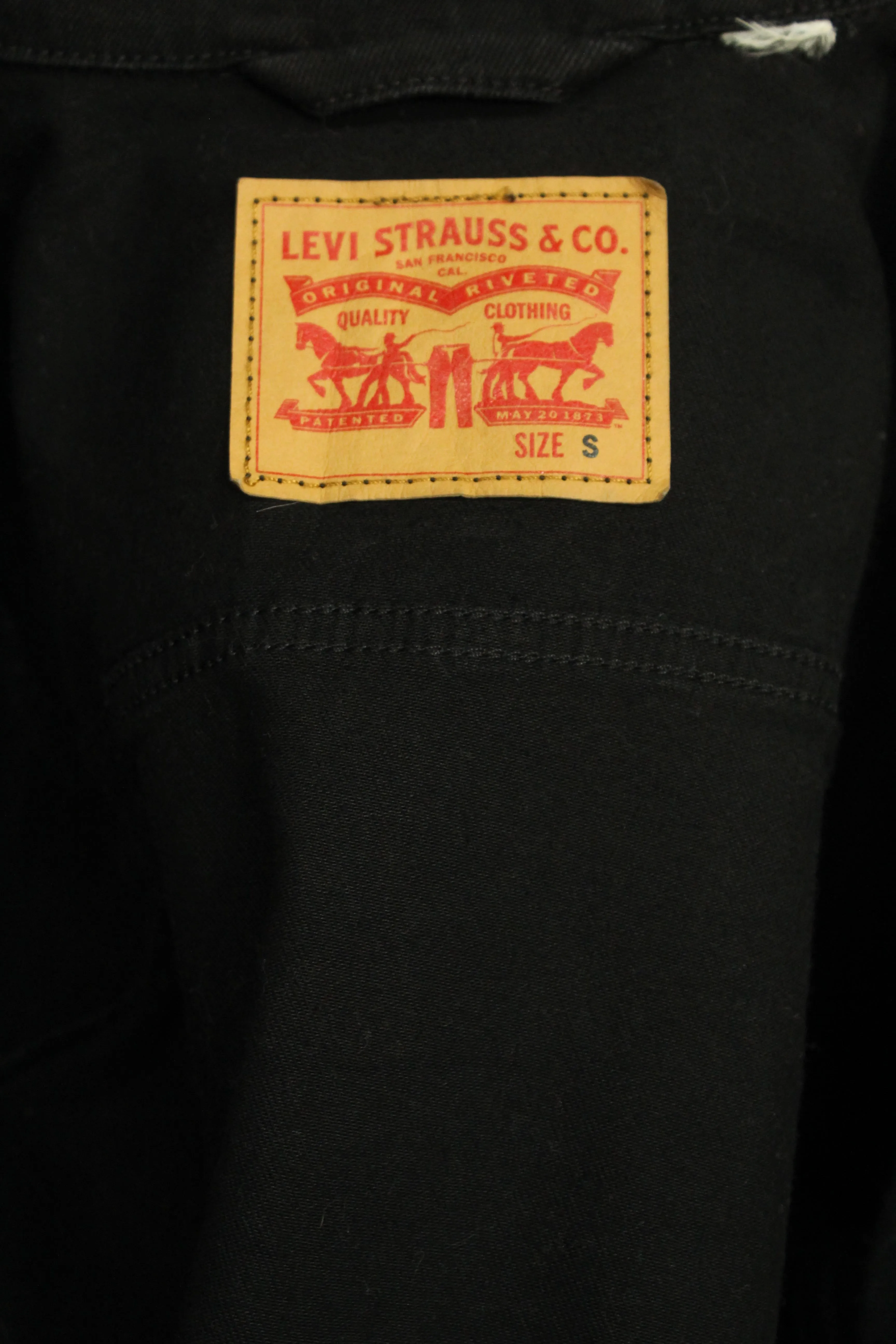 Jacket Negro Levis Talla S