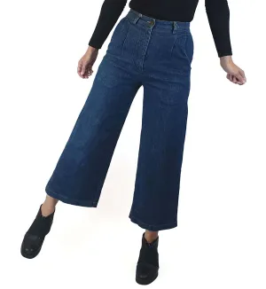 Kuwaii mid denim wide leg jeans size 8