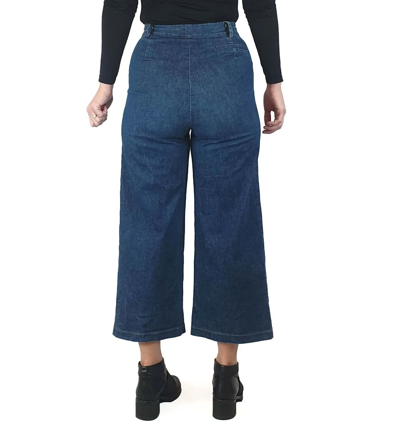 Kuwaii mid denim wide leg jeans size 8