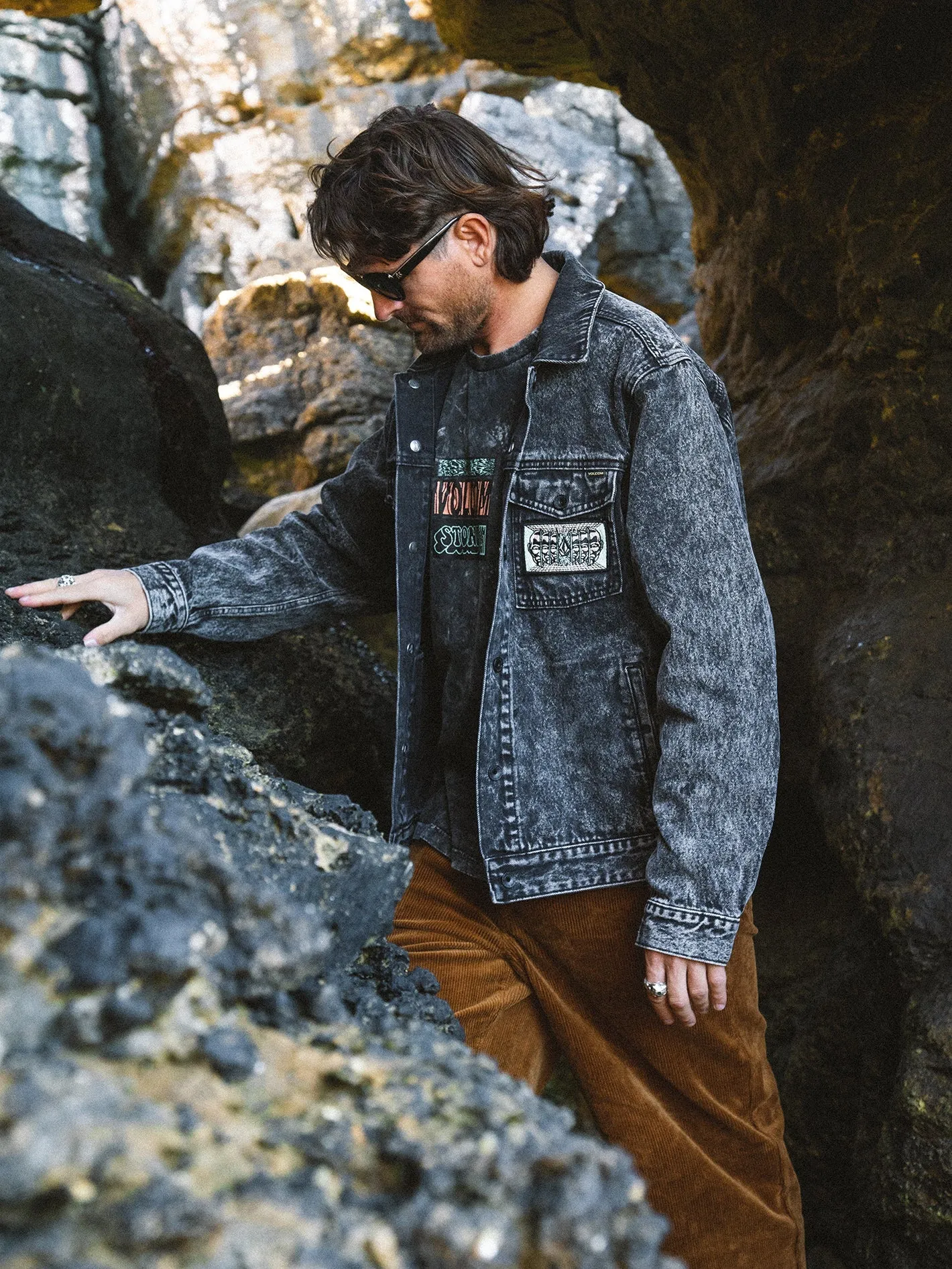 Mind Invasion Jacke - BLACK