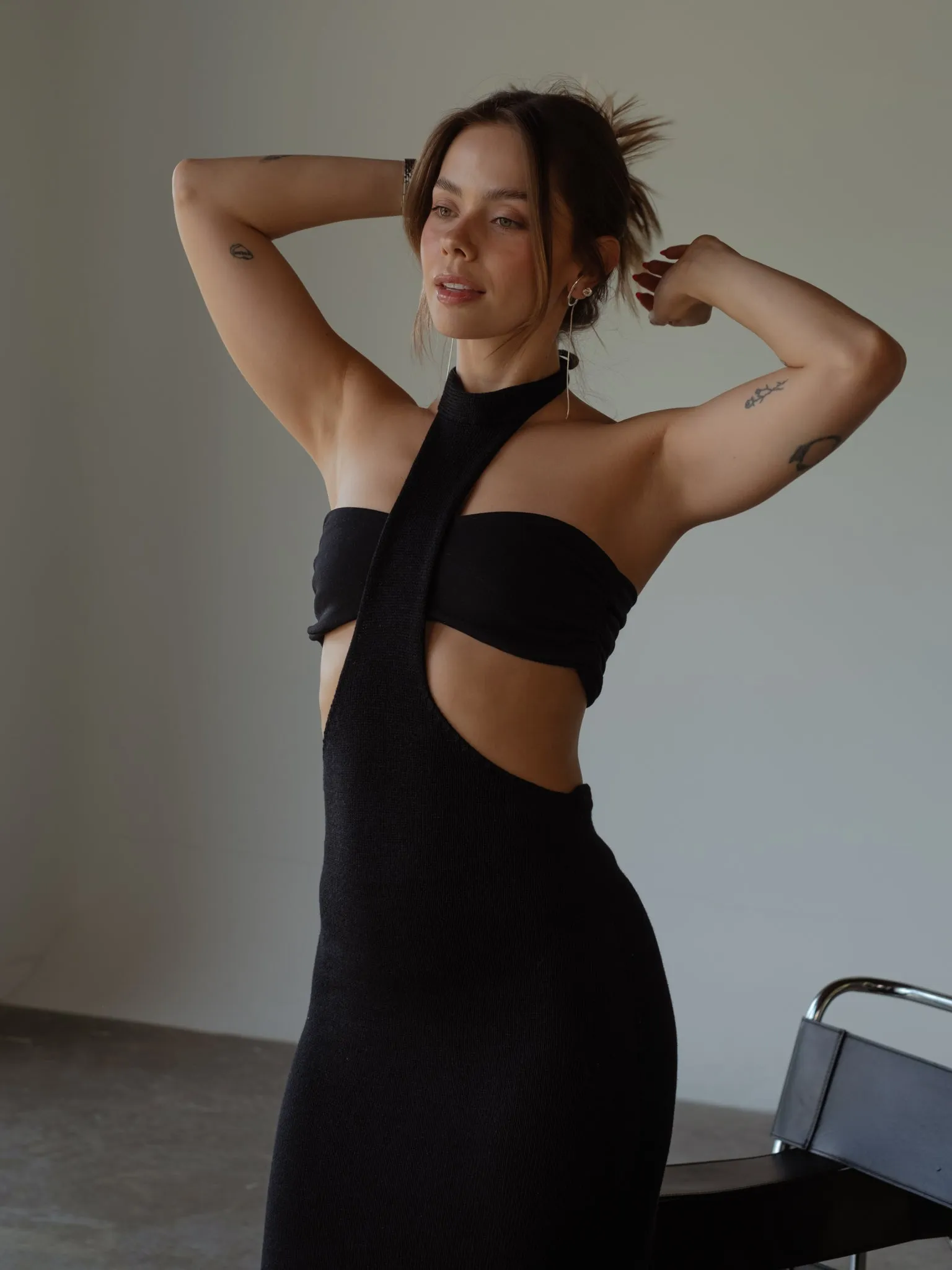 NECK COVER DRESS - BLACK