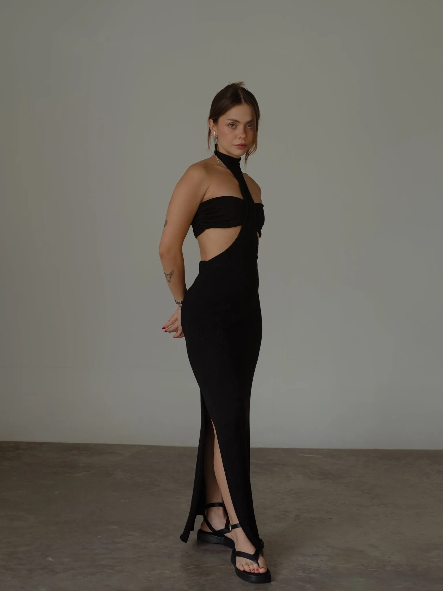 NECK COVER DRESS - BLACK