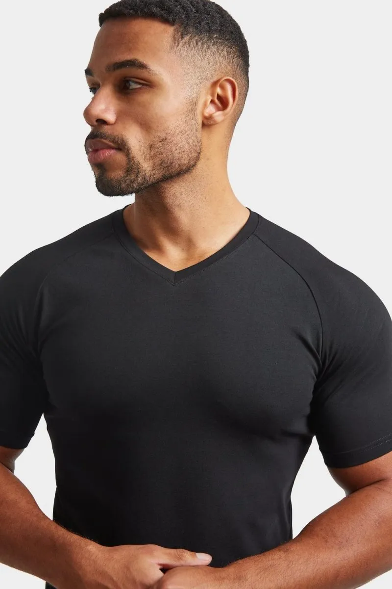 Premium Muscle Fit V-Neck in Black