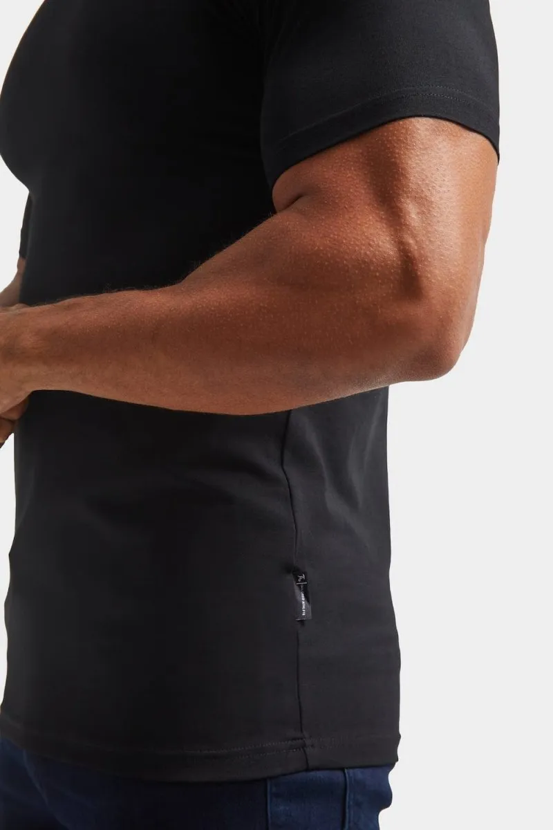 Premium Muscle Fit V-Neck in Black
