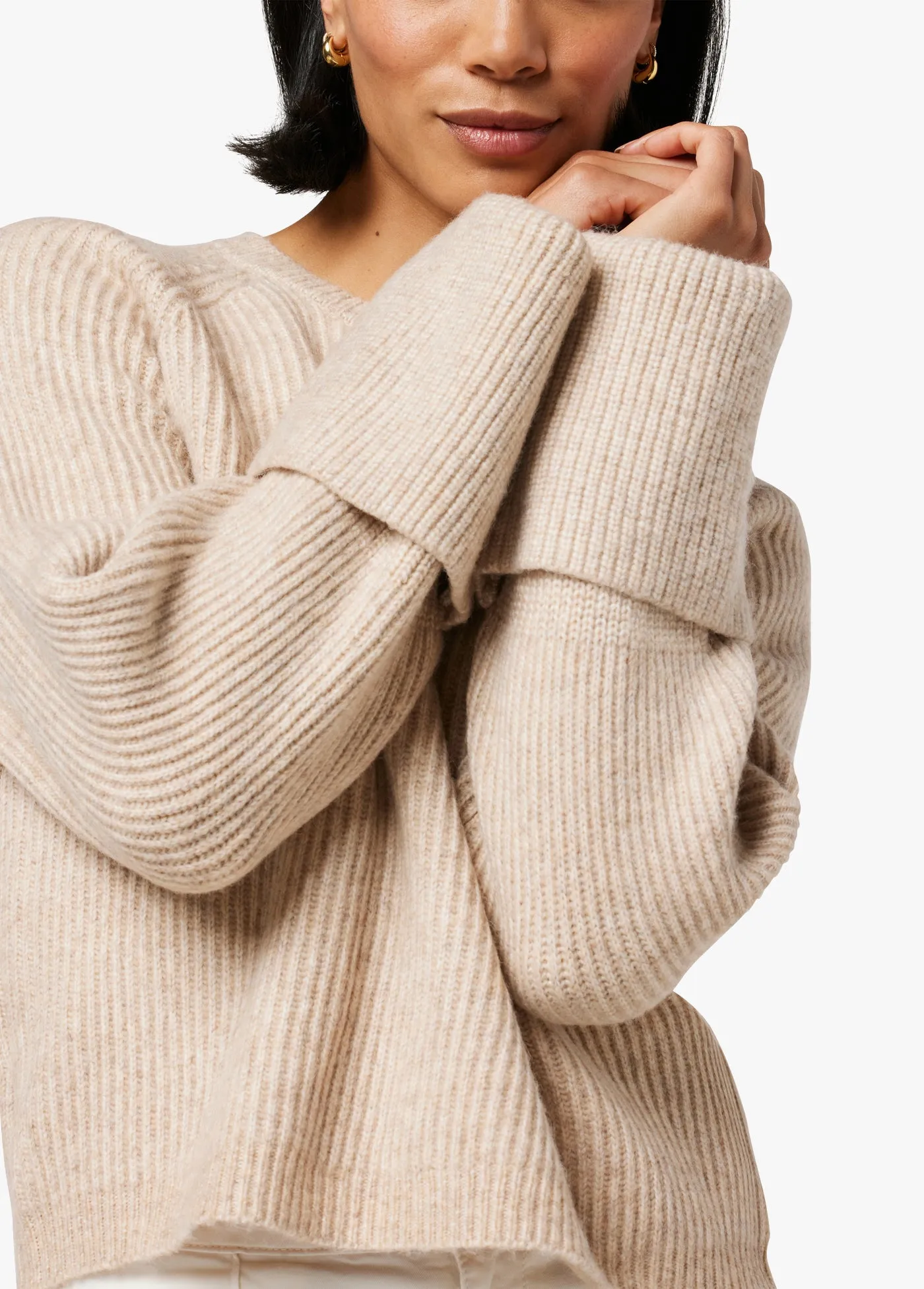 REY SWEATER