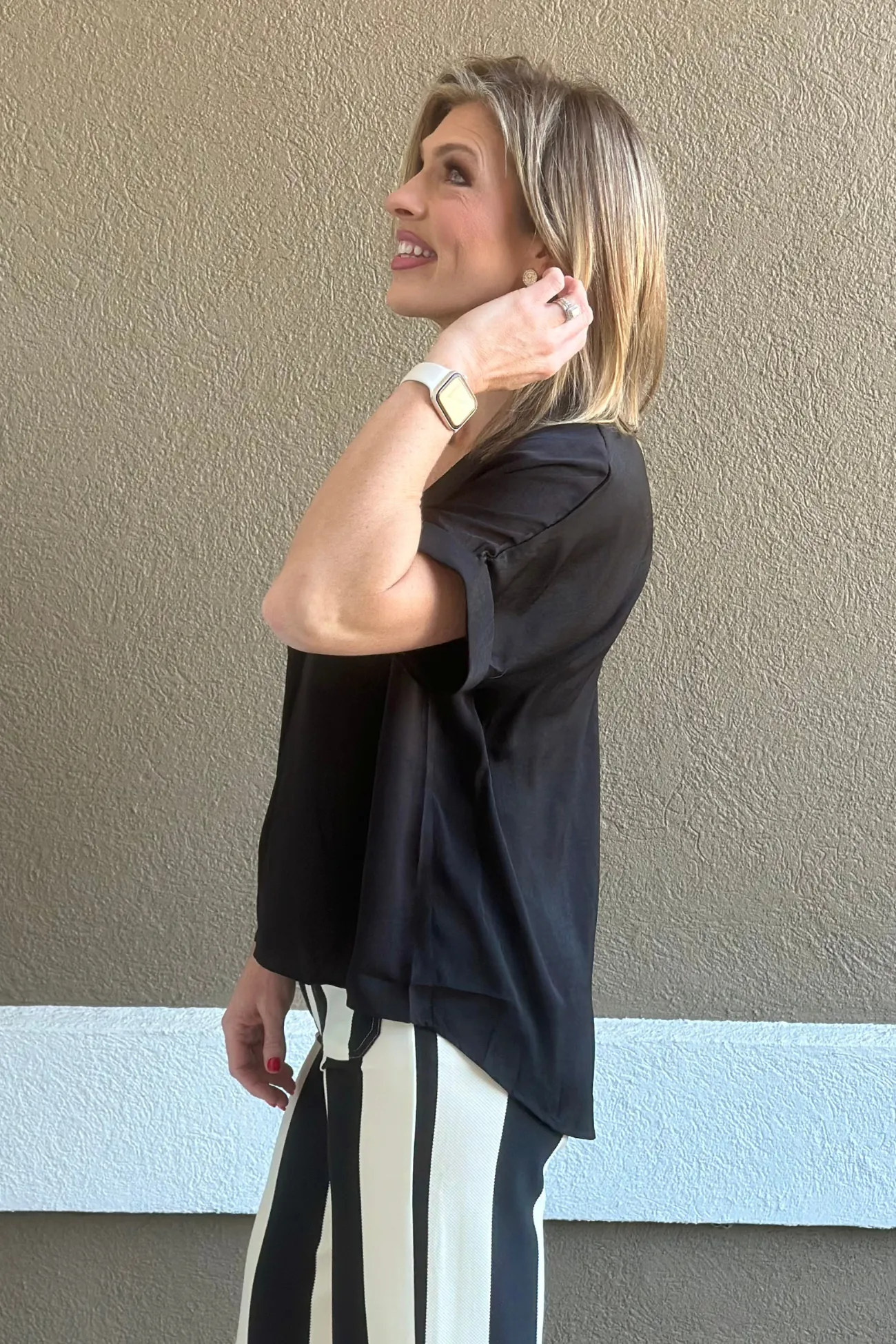 Sammie V-Neck Black Top