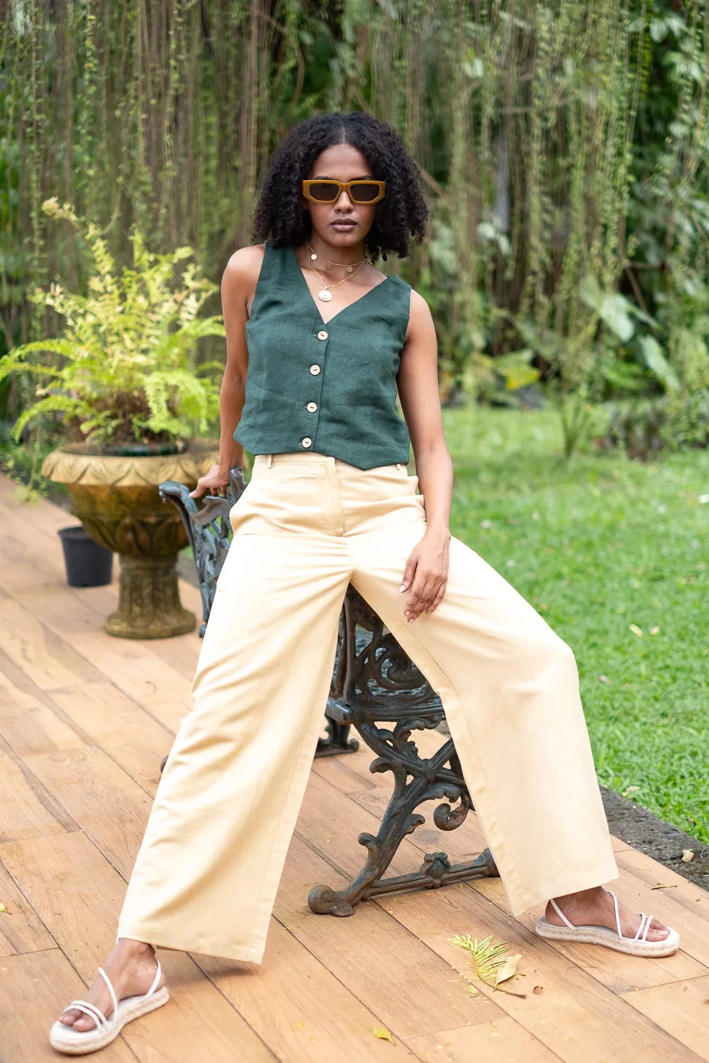 The Heavy Linen Waistcoat
