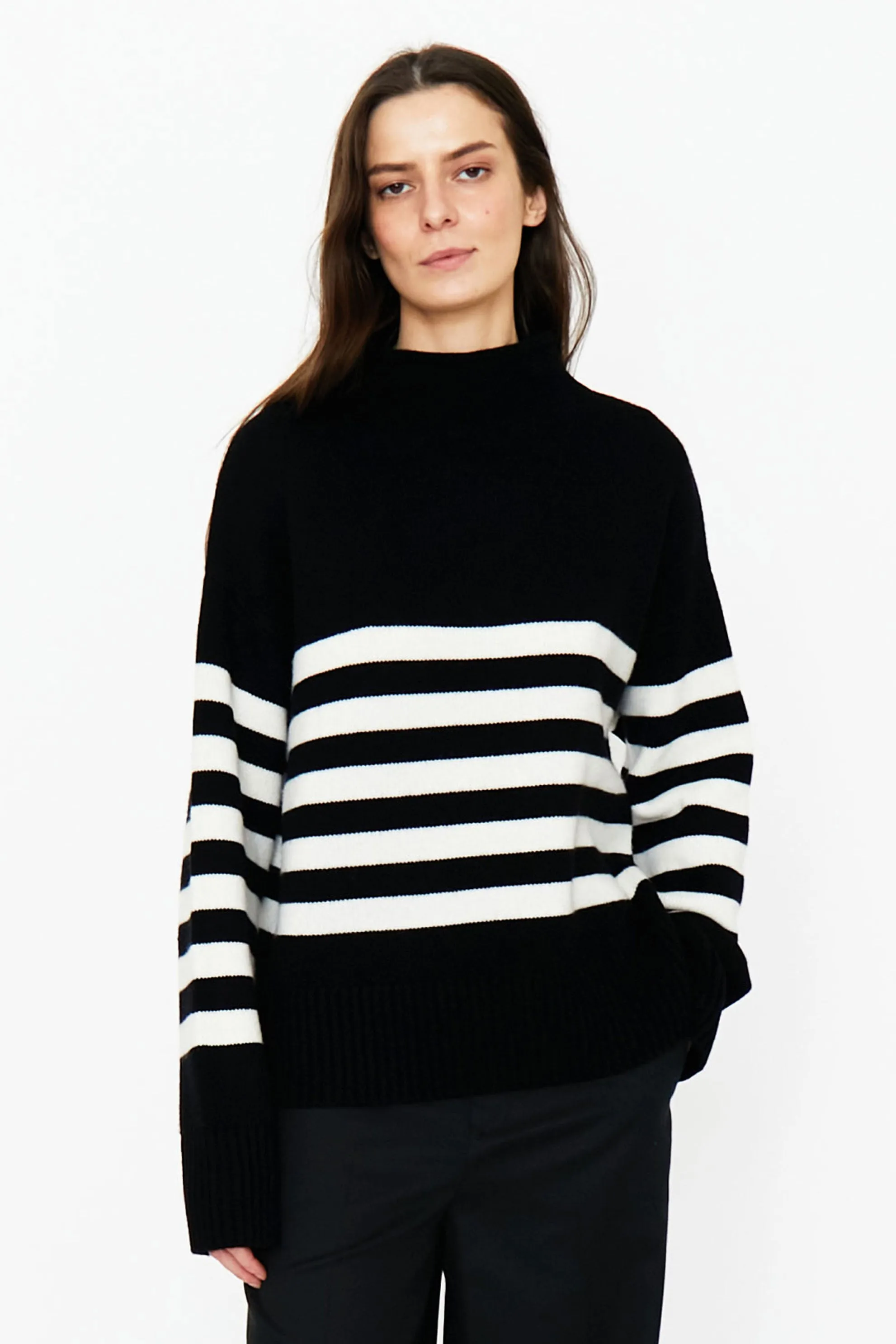 The Lucca - Black/Cream