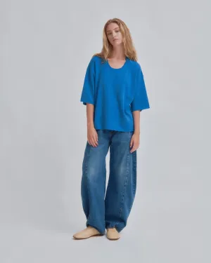 U-NECK KNIT TEE IN CERULEAN