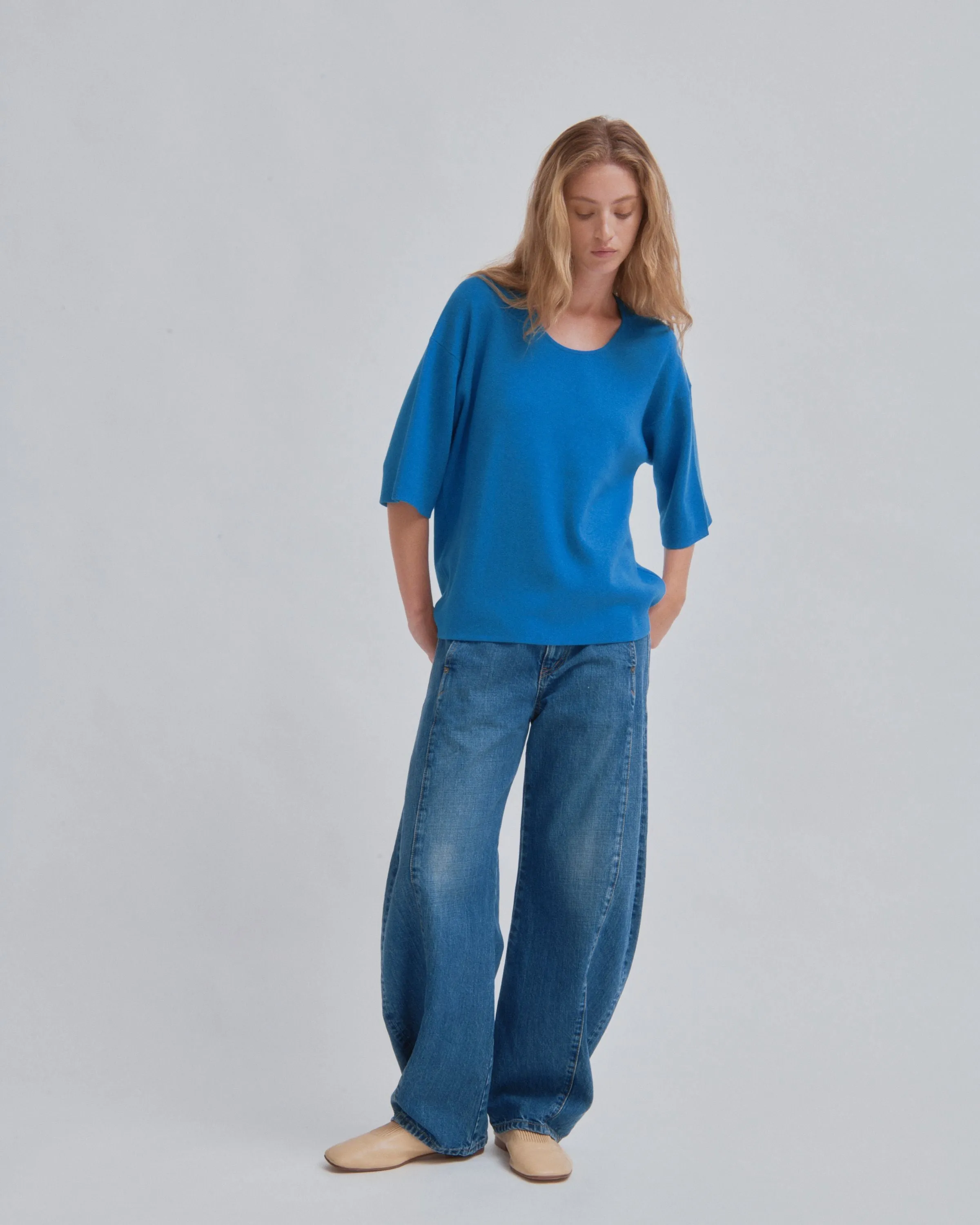 U-NECK KNIT TEE IN CERULEAN