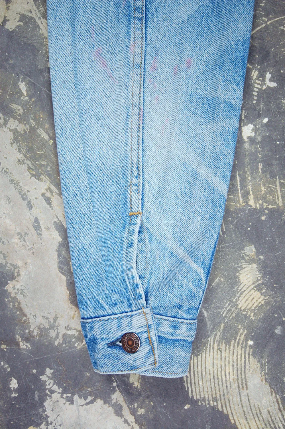 Vintage USA 1980's Custom Swallows 4 Pocket Super Wash Denim Truckers Jacket (JYJ-061)