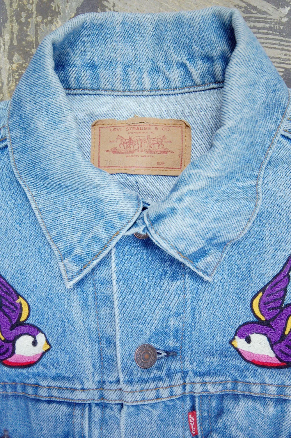 Vintage USA 1980's Custom Swallows 4 Pocket Super Wash Denim Truckers Jacket (JYJ-061)
