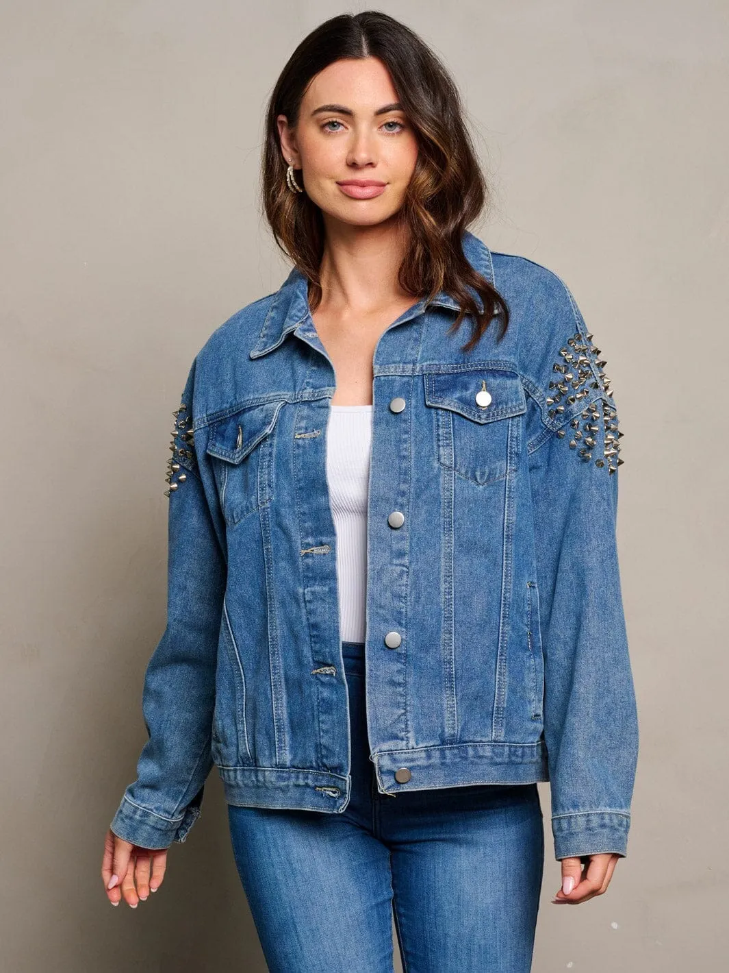 WOMEN'S LONG SLEEVE BUTTON CLOSURE POCKETS DETAILED DENIM JACKET