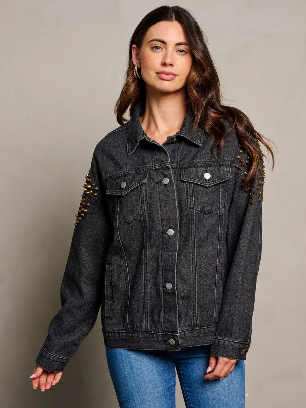 WOMEN'S LONG SLEEVE BUTTON CLOSURE POCKETS DETAILED DENIM JACKET