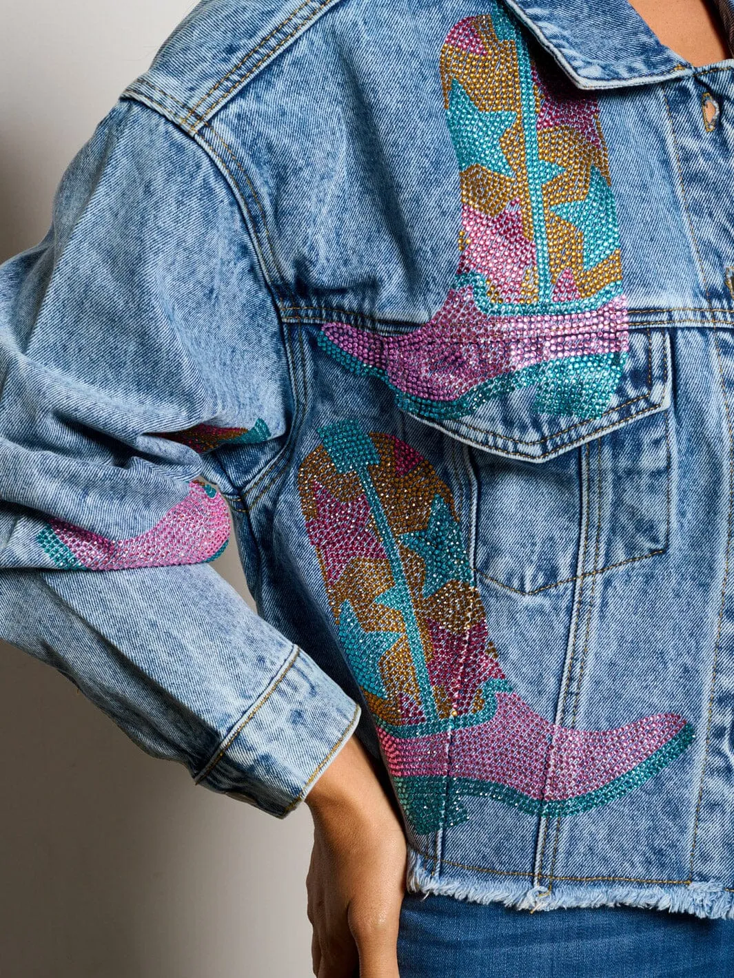 WOMEN'S LONG SLEEVE BUTTON CLOSURE STUDS POCKETS DENIM JACKET