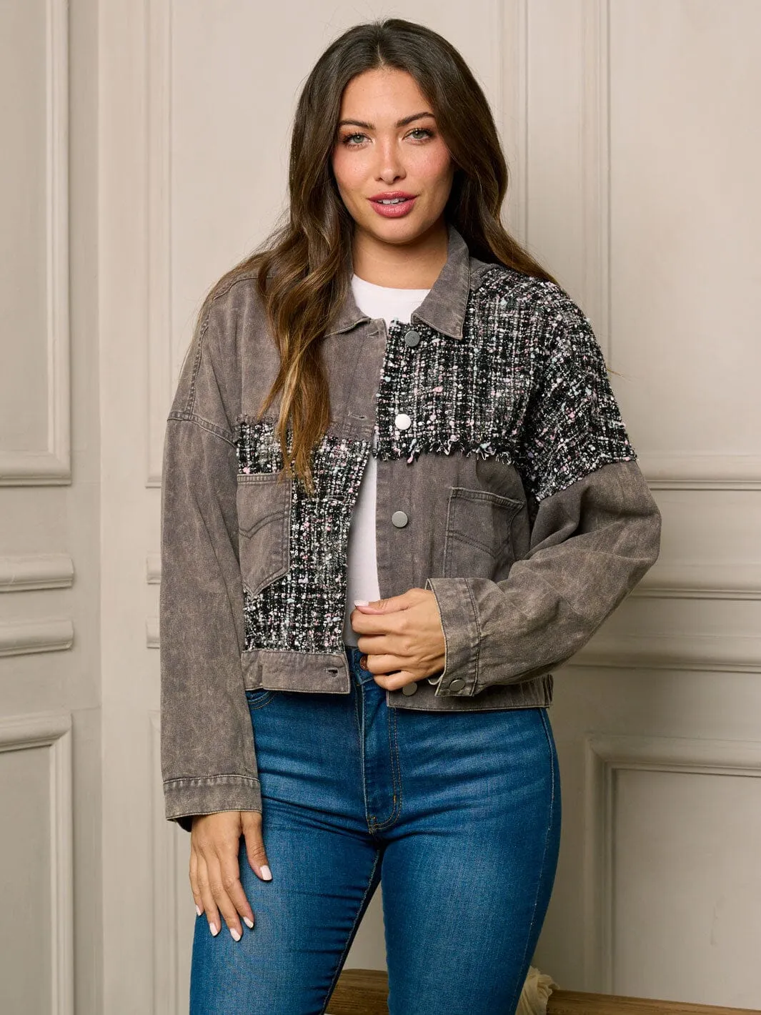 WOMEN'S LONG SLEEVE BUTTON UP CONTRAST DENIM JACKET
